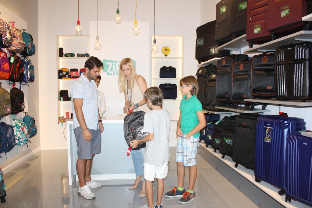 Cu copiii... la scoala. Ce trebuie sa stii, atunci cand alegi un ghiozdan.