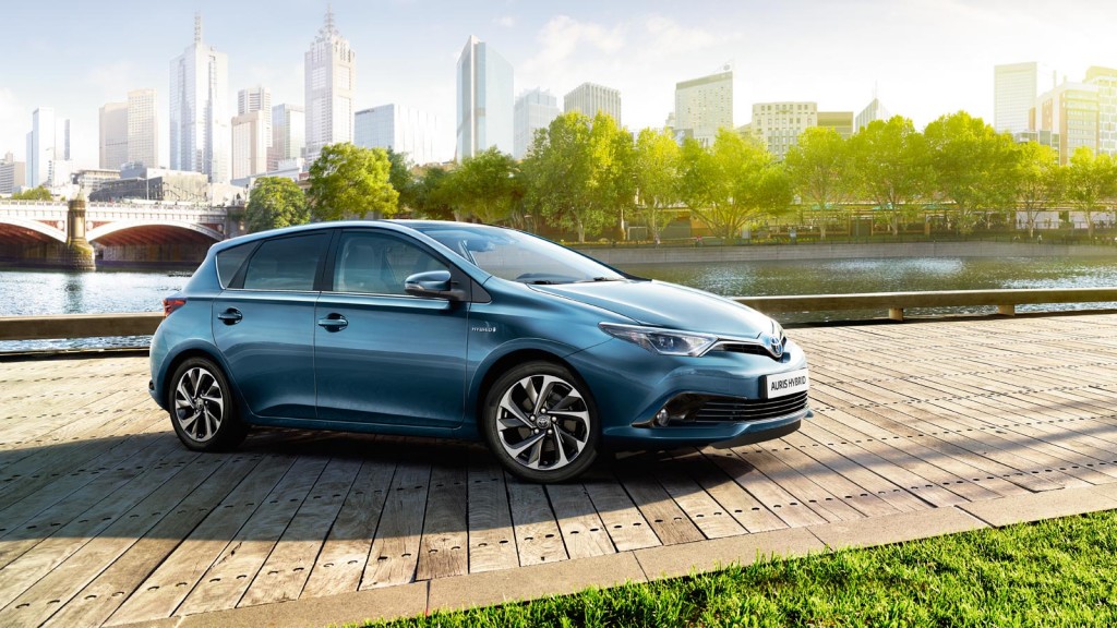TOYOTA AURIS Hybrid mi-a castigat increderea... cu fiecare kilometru.